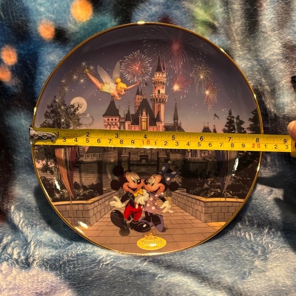 Bradford Exchange “Sleeping Beauty Castle” Disneyland’s 40th Anniversary Plate - Picture 9 of 9